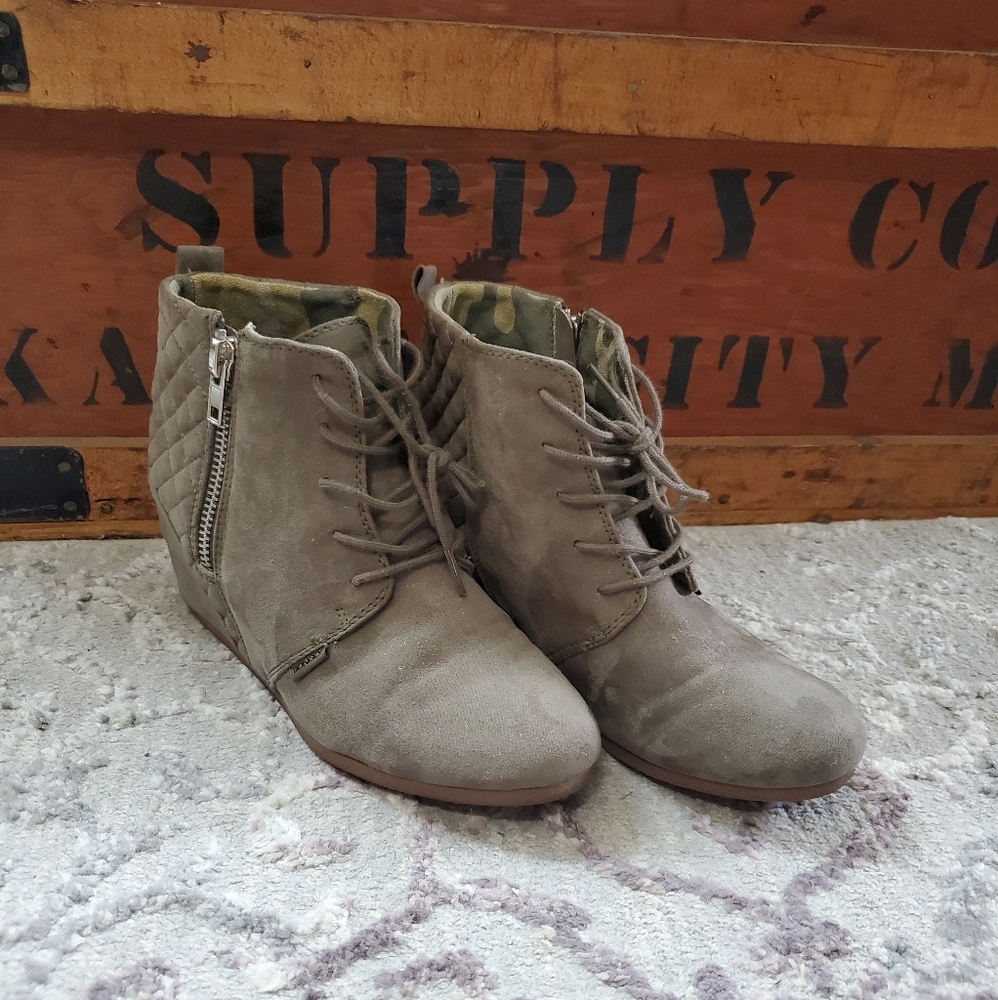 Women's Wedge Booties